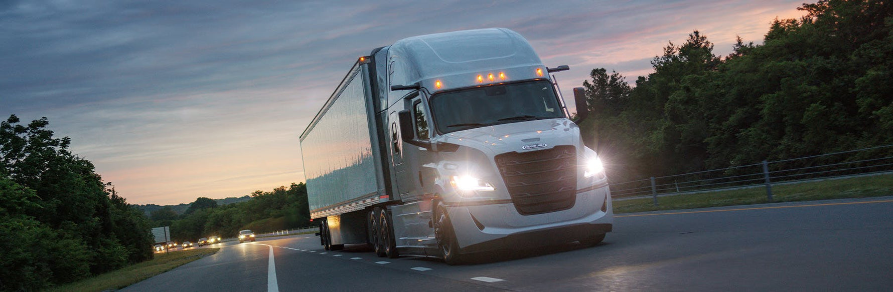 10 Largest Trucking Companies in the USA by Fleet Size (2025)